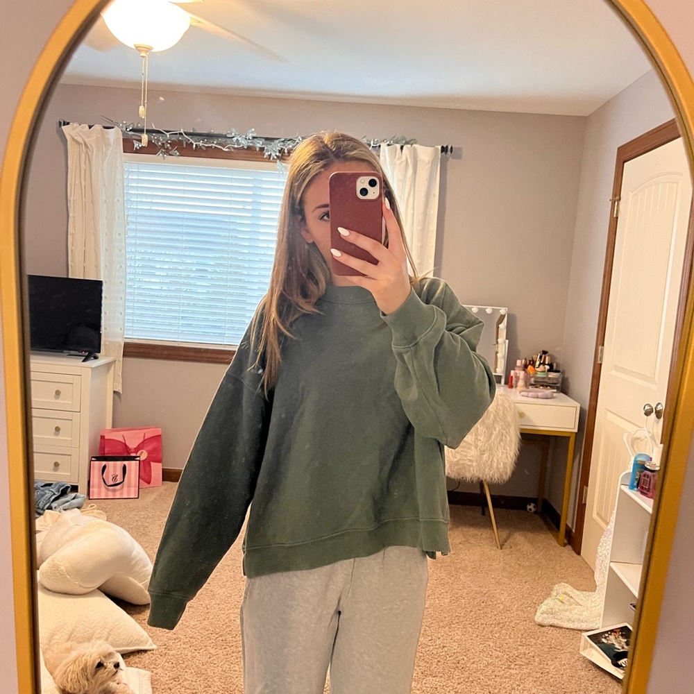 Sage green American eagle sweatshirt